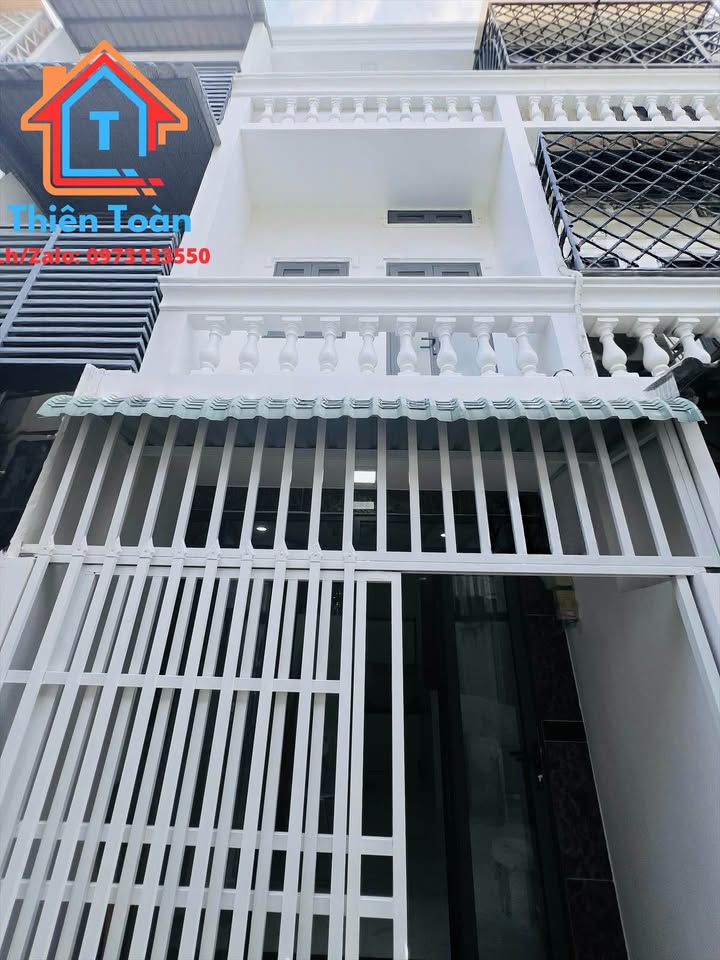 Nhà 2 Lầu Hẻm 1113 Đường Huỳnh Tấn Phát 21m² giá 1.86 tỷ - Sẵn sàng vào ở ngay!