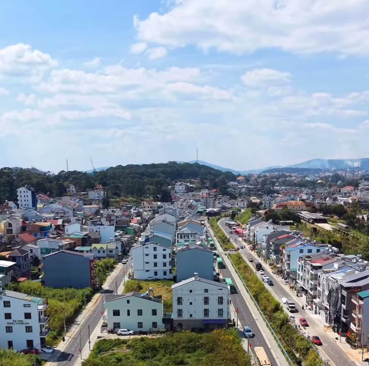 Lô đất xây dựng 103m² tại Phạm Hồng Thái, Đà Lạt - Giá chỉ 9 tỷ - Cơ hội hiếm có!