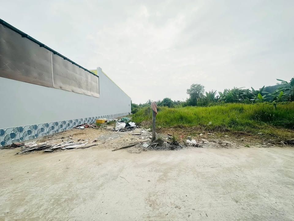 Đất thổ cư 144m² giá chỉ 950 triệu - Cơ hội vàng tại Bến Tre!