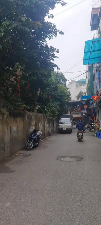 Nhà 4 tầng hiện đại Quỳnh Đô, 42m² giá 7.2 tỷ - Giao dịch nhanh chóng!