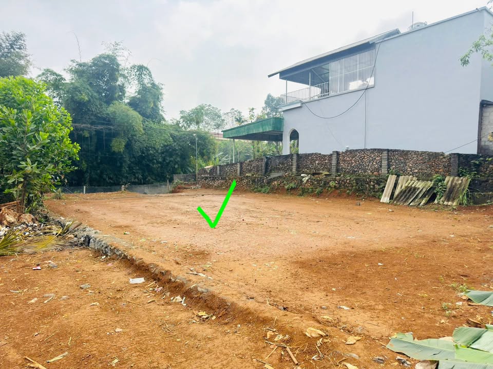 Lô đất Vĩnh Tiến Kim Bôi 451m² giá 3 tỷ - Sổ đỏ chính chủ, khoáng nóng sẵn có!