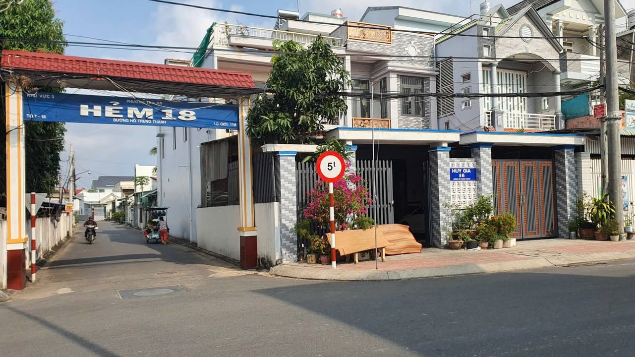 Đất nền góc 2 mặt tiền Hẻm 18 Hồ Trung Thành 70m² giá 1.75 tỷ - Đầu tư sinh lời ngay!