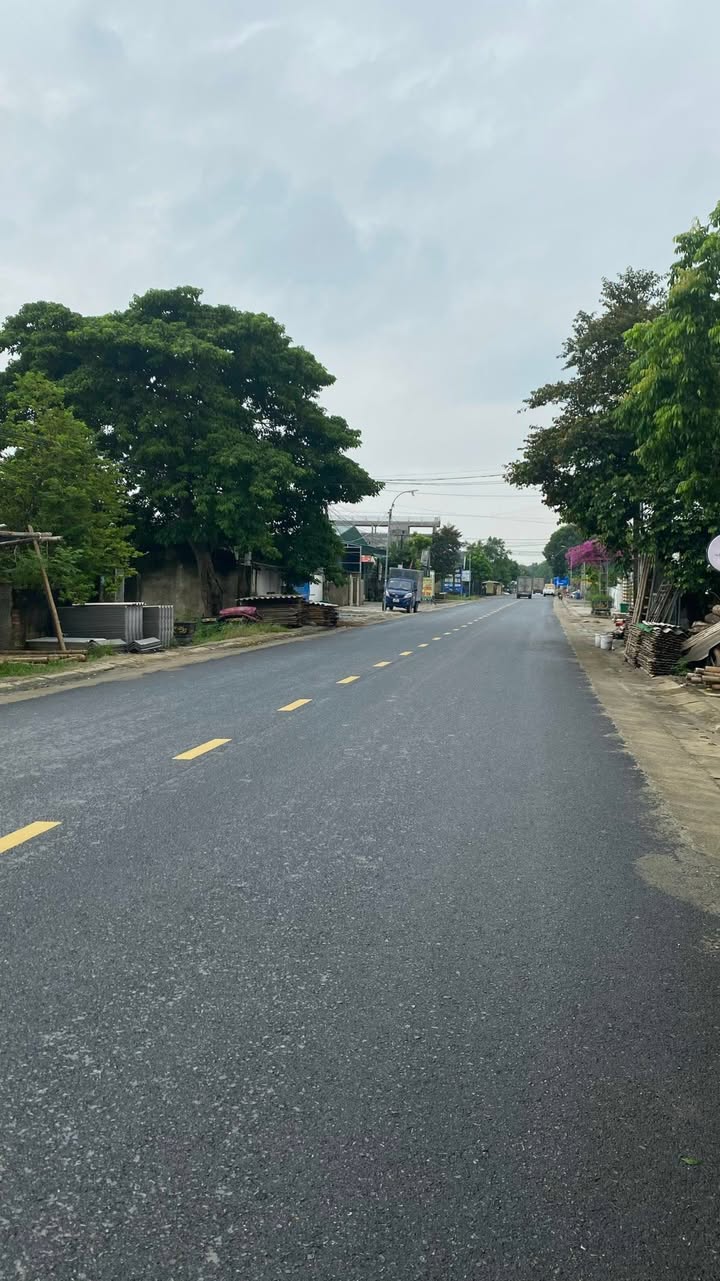 Đất nền Trục 4A, Xã Quảng Chính, 125m² - Giá Thương Lượng Hấp Dẫn!