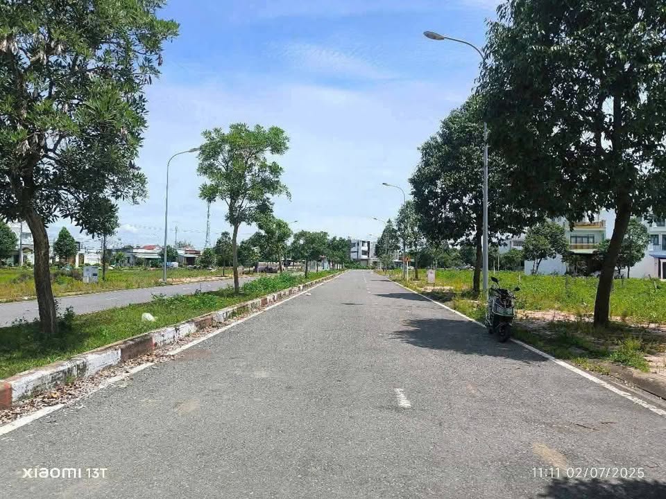 Đất nền khu IDICO 2, Đường N8, 130m² giá 4.8 tỷ - Sổ hồng chính chủ!