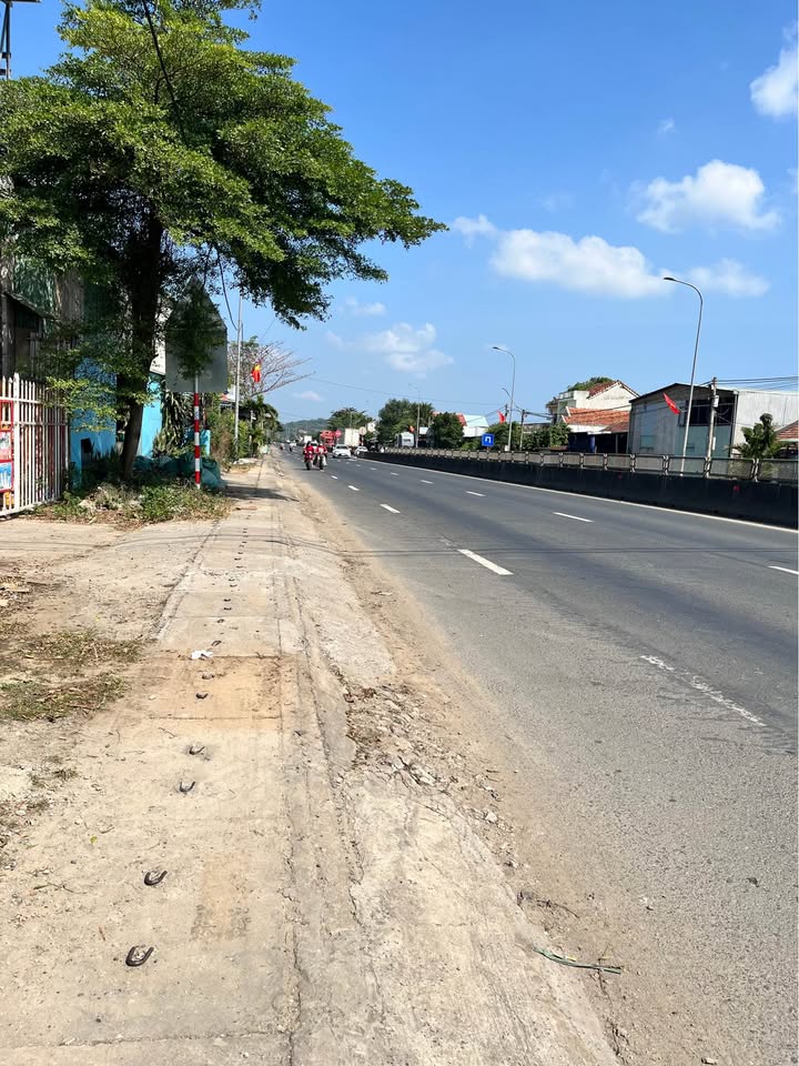Đất mặt tiền Quốc lộ 1A - An Phú, Phú Yên, 145m² giá 1.5 tỷ - Cơ hội đầu tư tuyệt vời!