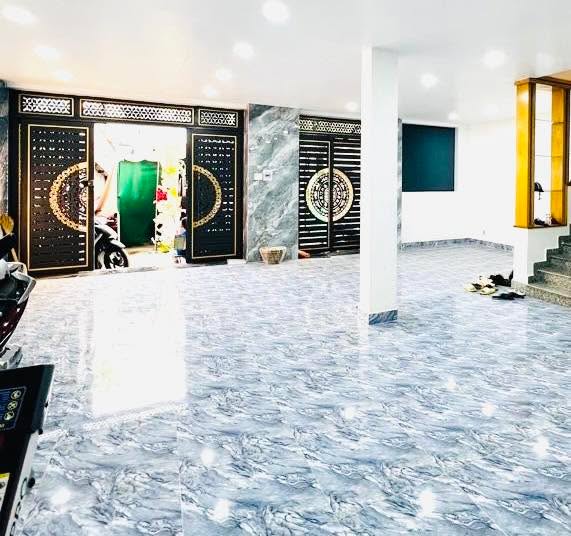 Nhà mặt tiền hẻm xe hơi Quận 6, 94m² giá 15 tỷ - Đầu tư sinh lời ngay!