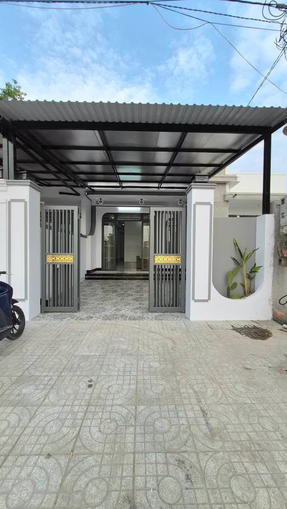 Nhà mới hoàn thiện KP Thanh Thuận, Tây Ninh, 122m² giá 1.19 tỷ - Vị trí đắc địa, giao thông thuận lợi!