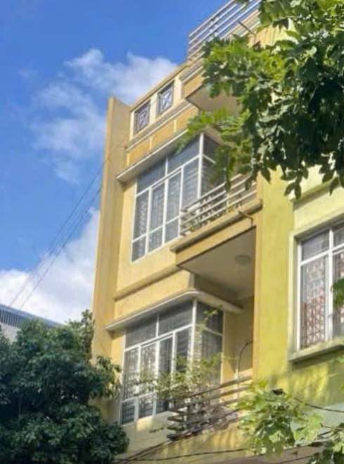 Nhà 3 tầng Phường Quang Trung Thái Nguyên 90m² giá 5 tỷ - Để lại nội thất sang trọng!