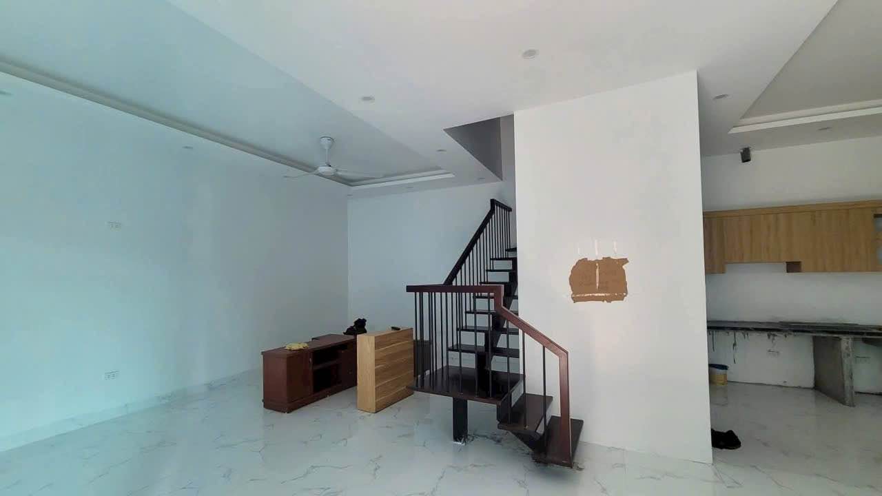 Nhà 2 tầng Tả Thanh Oai, Thanh Trì 50m² giá chỉ 1 tỷ - Sẵn sàng ở ngay!