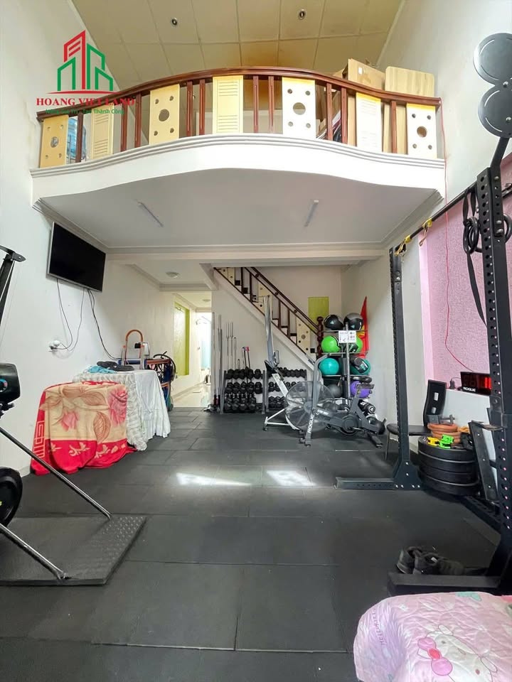 Nhà mặt tiền Trịnh Công Sơn, Buôn Ma Thuột 125m² giá 7.2 tỷ - Kinh doanh thuận lợi!