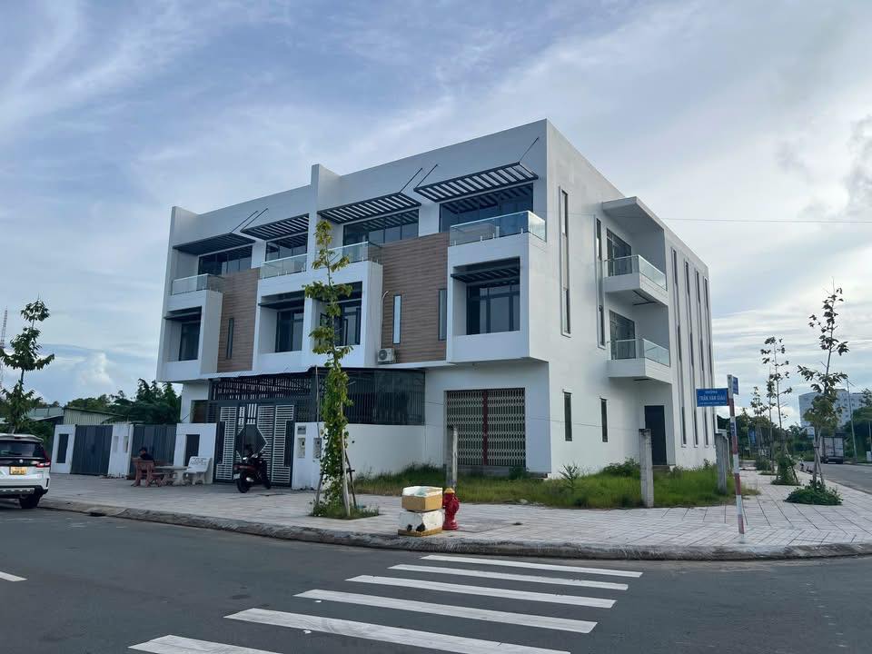 Nhà phố Nam An Hòa Rạch Giá 125m² giá chỉ 3.24 tỷ - Đầu tư sinh lời ngay!