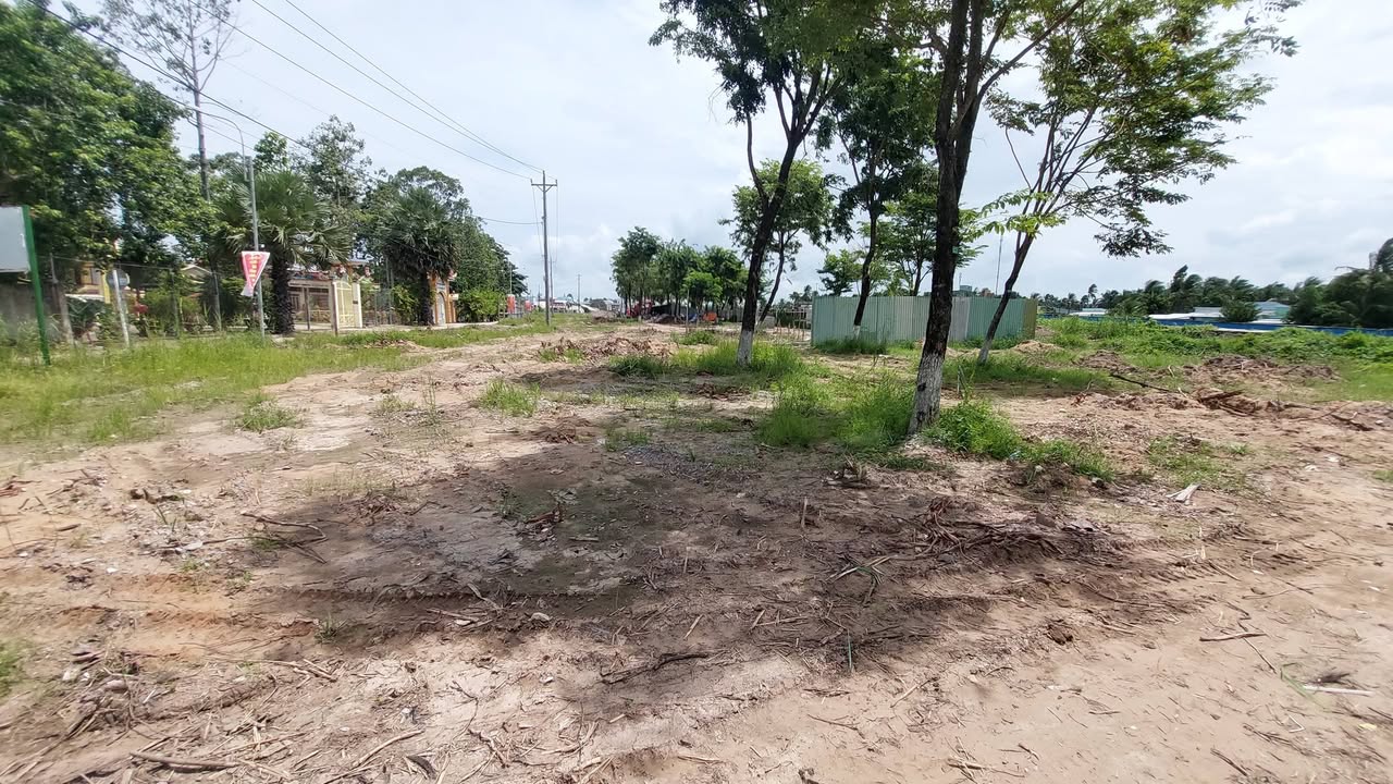 Đất nền 2 Công tại đường nhánh Cao Văn Lầu, Rạch Giá, Kiên Giang giá chỉ 5.2 tỷ - Đầu tư sinh lời hấp dẫn!