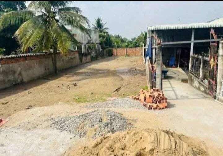 Đất nền thổ cư Bến Lức 280m² giá 2.65 tỷ - Vị trí đẹp, mát mẻ!