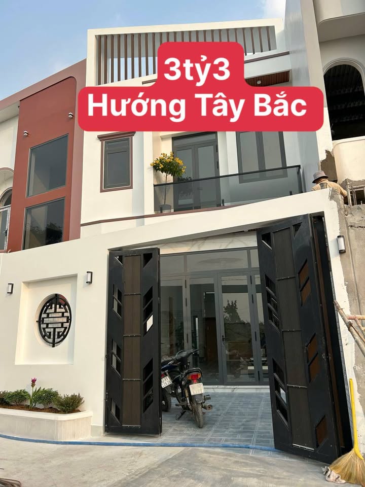 Townhouse Ấp 1, Mỹ Yên, Bến Lức, Long An 119m² giá 3.3 tỷ - Sẵn sàng vào ở ngay!
