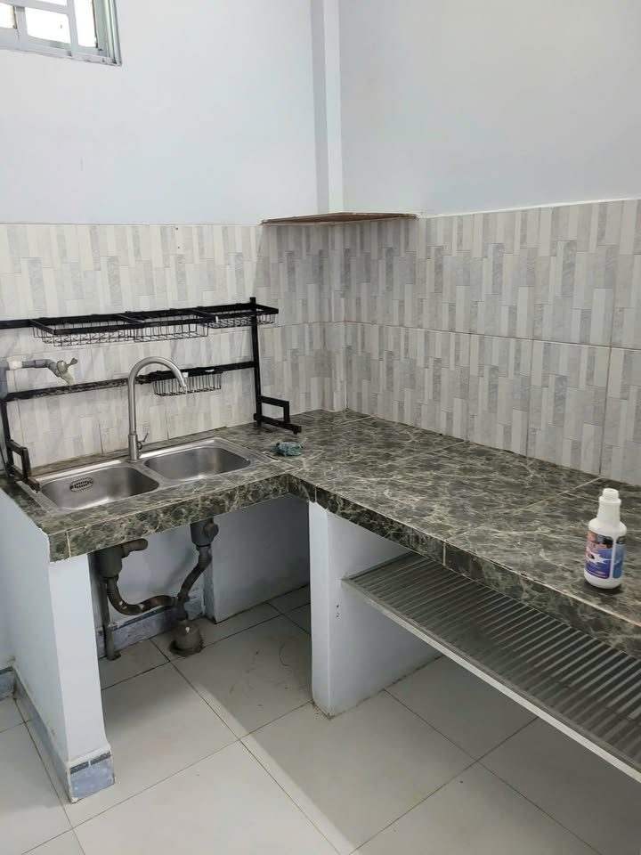 Nhà cấp 4 ấp Tân Điền, xã Long Thượng 100m² giá 1.6 tỷ - Hẻm xe hơi, dân cư đông đúc!