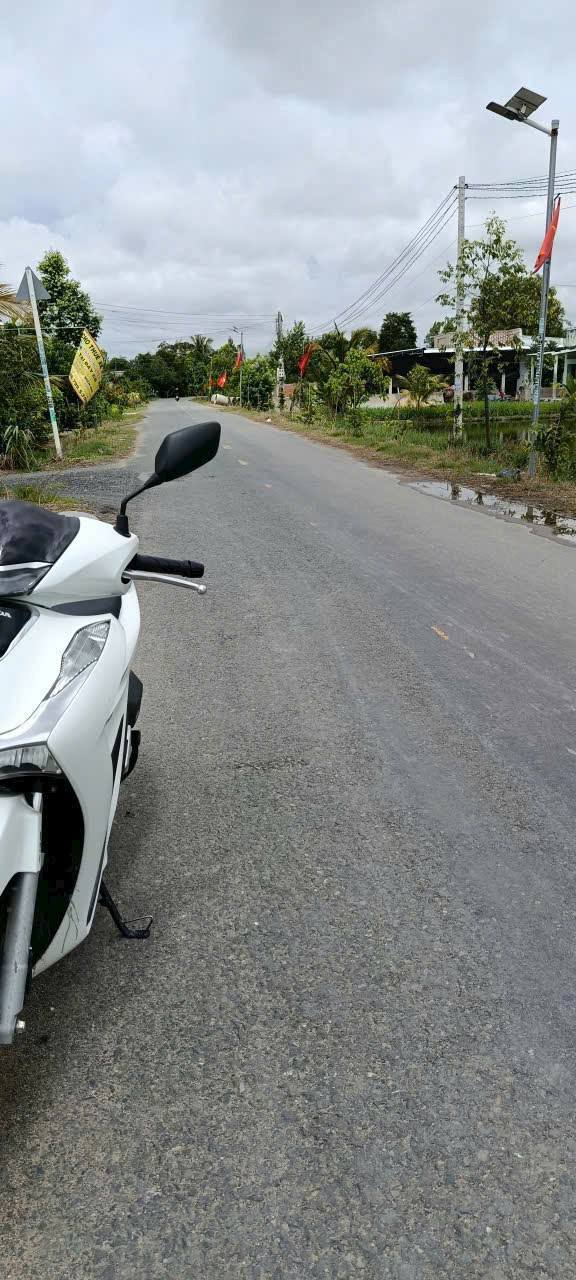 Đất nền thổ cư 210m² mặt tiền nhựa xã Mỹ Hạnh giá chỉ 1.65 tỷ - Cơ hội đầu tư hiếm có!