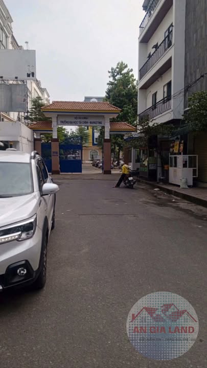 Nhà riêng Phú Nhuận 160m² giá 9 tỷ - Đầu tư sinh lời ngay!