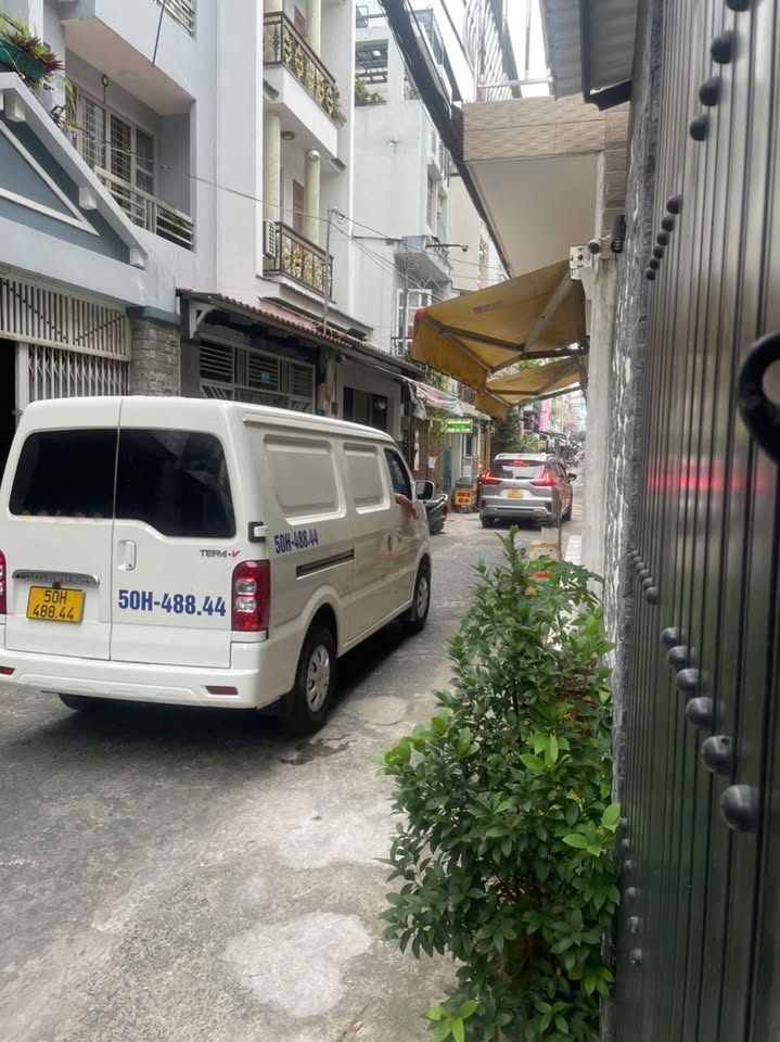 Nhà mặt tiền Trường Chinh, 48m² giá 11 tỷ - Sổ hồng chính chủ!