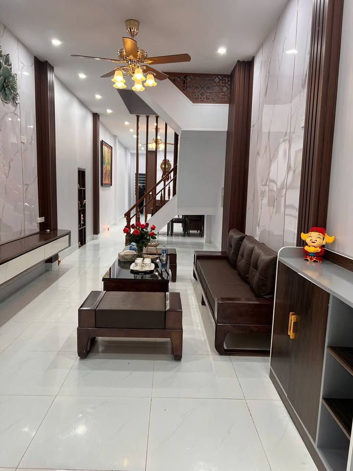 Nhà 3 tầng mới xây tại Phường Trường Thi, 68m² - Chính chủ bán gấp!