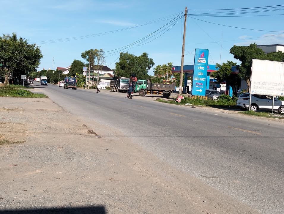 Đất nền xã Thạch Đài 135m² giá 1.2 tỷ - Đường rộng 5m, tiện ích gần kề!