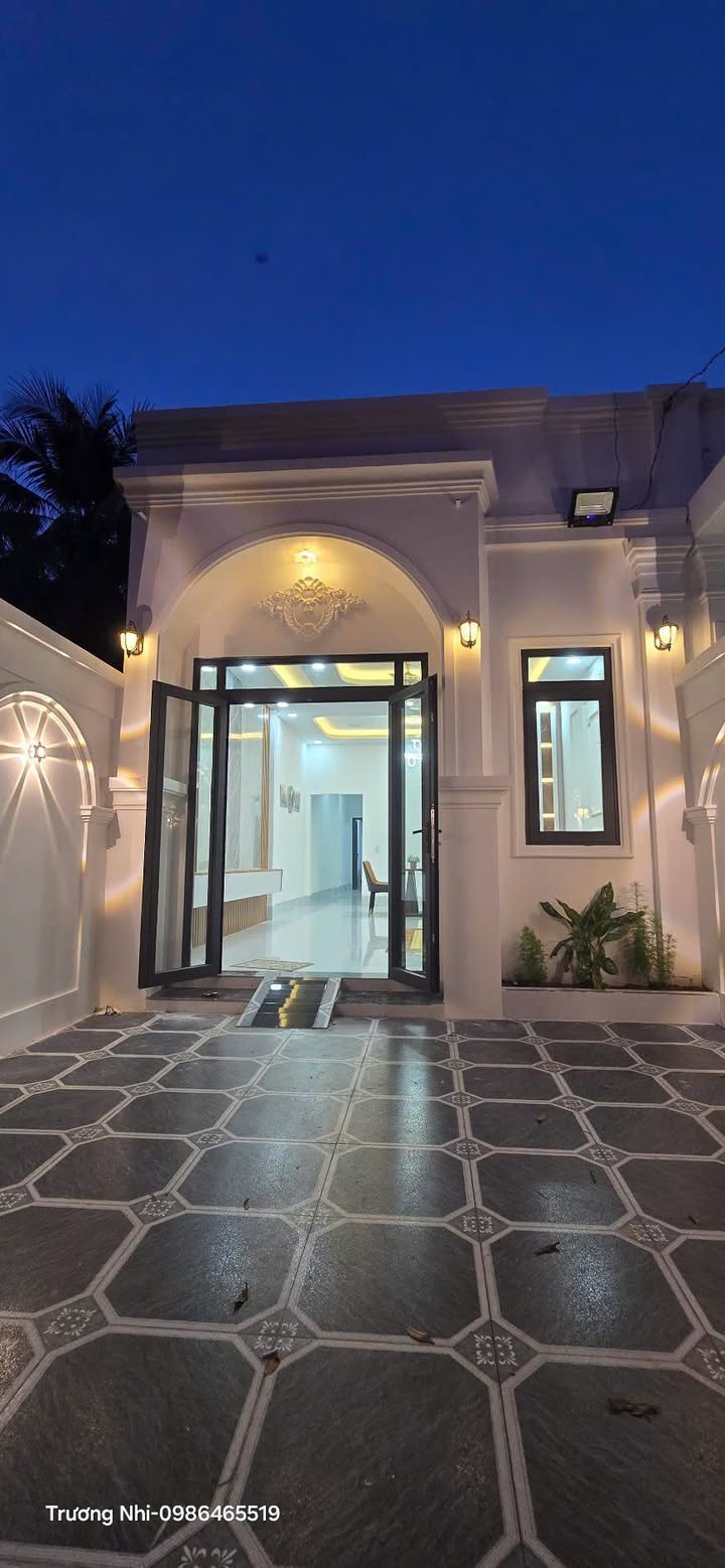 Nhà đẹp Xã Trung An 110m² giá chỉ 1.38 tỷ - Gần chợ và trường chuyên!