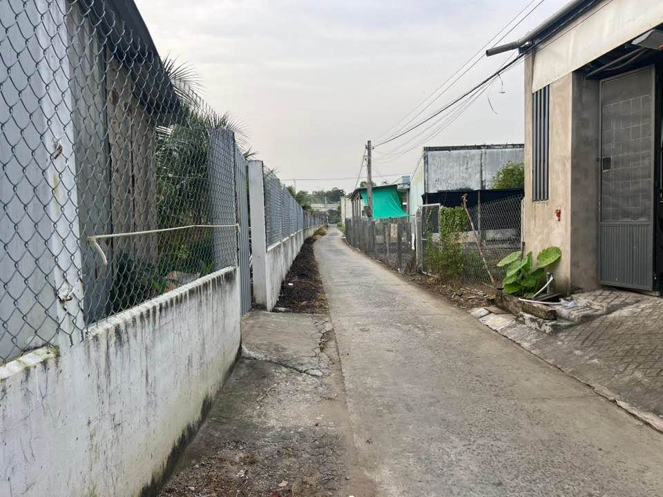 Đất thổ cư 138m² tại Thạnh Hòa, Gò Công Đông giá chỉ 320 triệu - Sổ đỏ chính chủ!