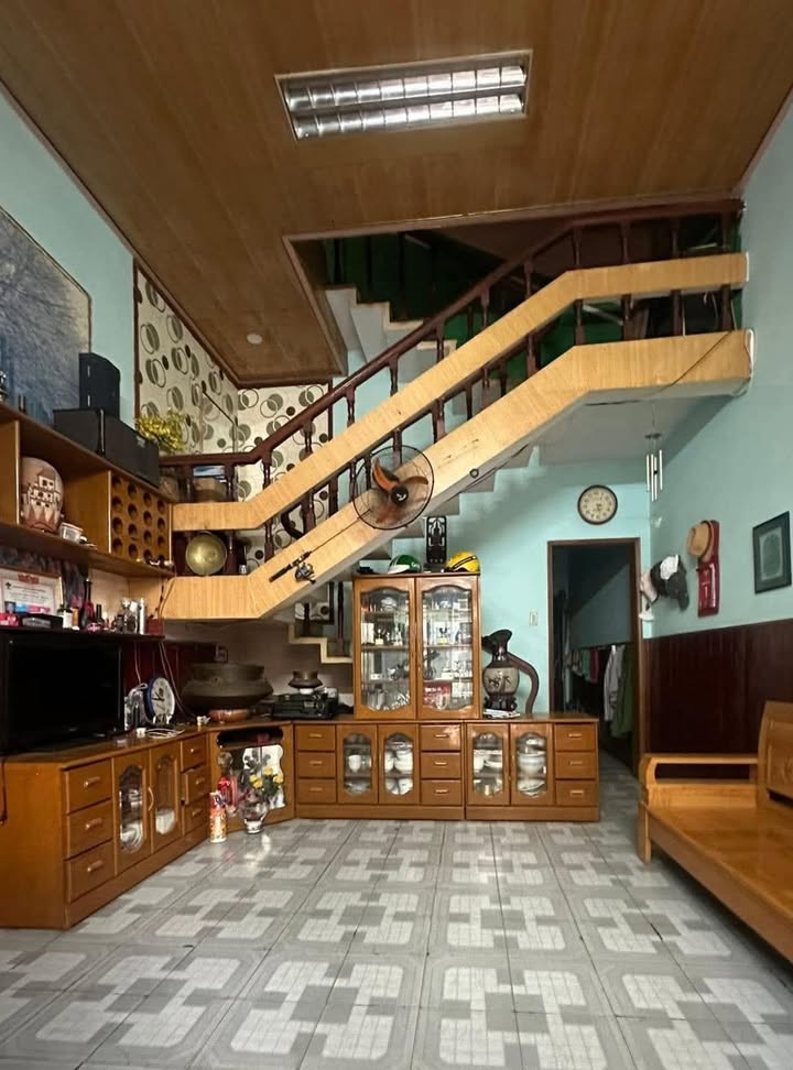 Nhà phố Lê Lợi Quy Nhơn 65m² giá 4 tỷ - Đường ô tô thuận tiện