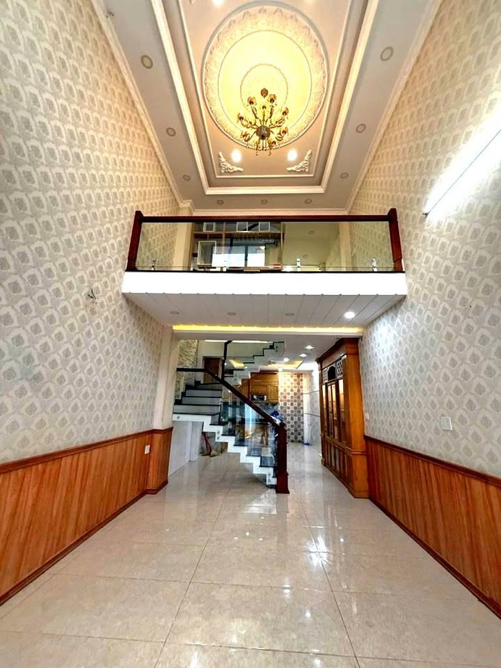 Nhà phố Bàu Cát, Tân Bình, 56m² giá 9 tỷ - Ô tô vào tận nhà!