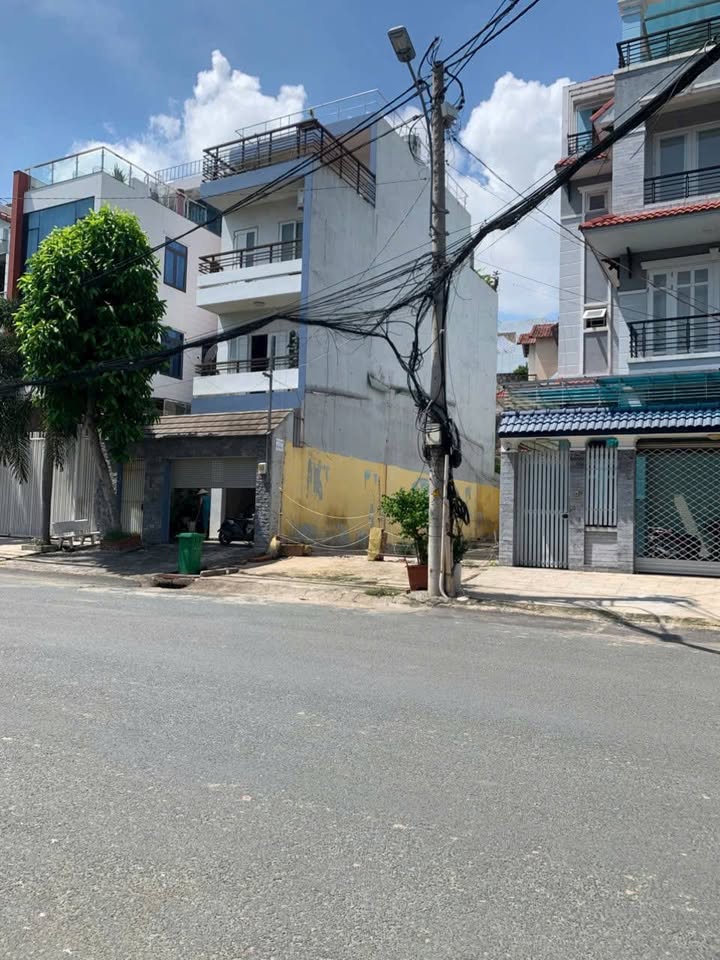 Đất mặt tiền đường trục chính Hiệp Bình Chánh, Thủ Đức 120m² giá 17,2 tỷ - Đầu tư sinh lời ngay!