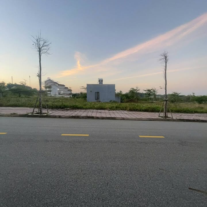 Đất tái định cư Bình Hải, Bình Sơn 100m² giá 1.1 tỷ - Gần biển lý tưởng