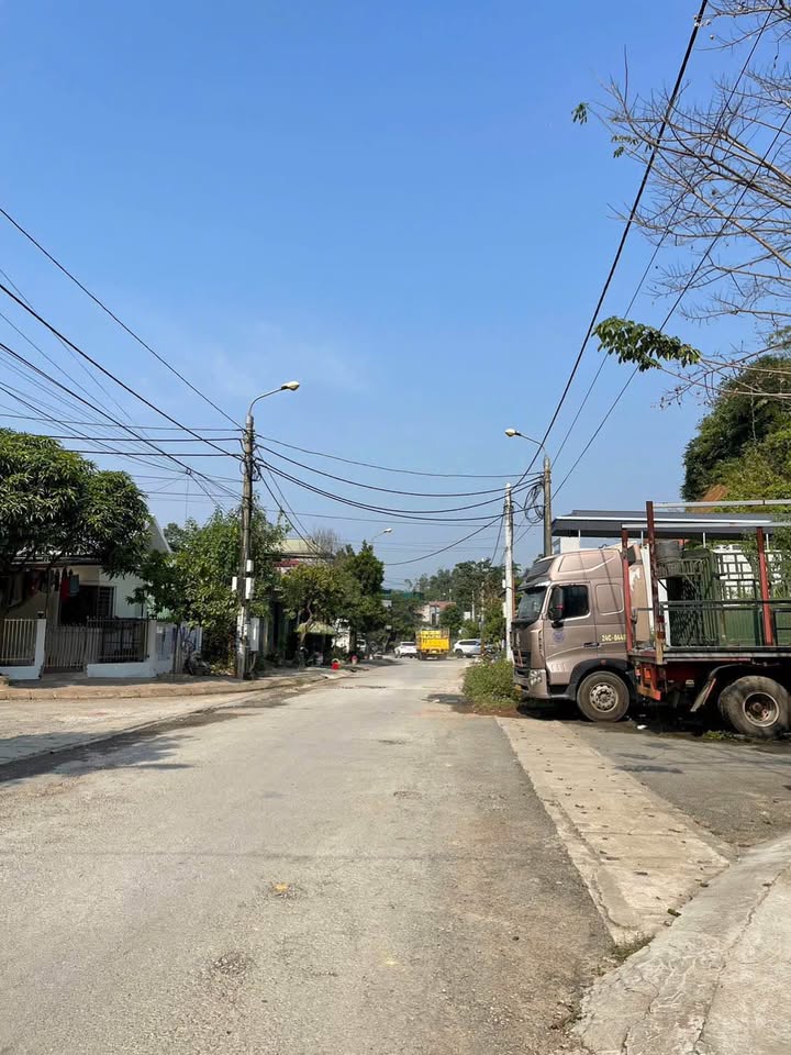 Đất nền Duyên Hải Lào Cai 200m² giá chỉ 3.6 tỷ - Cơ hội đầu tư tuyệt vời!