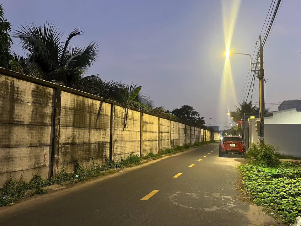 Đất thổ cư mặt tiền Đường Đặng Minh Nhuận, 102m² chỉ 2.2 tỷ - Cơ hội đầu tư tốt!