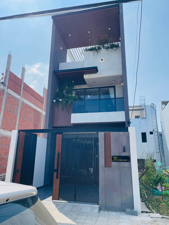 Nhà 3 tầng đường Thanh Lương 12, Hòa Xuân, 100m² giá 8.79 tỷ - Chính chủ bán gấp!