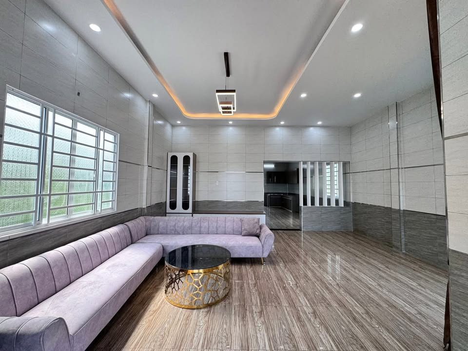 Nhà bán tại Khu phố Hưng Phú, Gò Công 169.2m² giá 1.35 tỷ - Vào ở ngay!