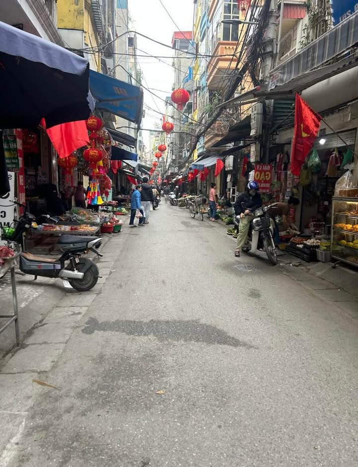 Nhà riêng Khâm Thiên Đống Đa 17m² giá 5.3 tỷ - Lô góc thoáng mát