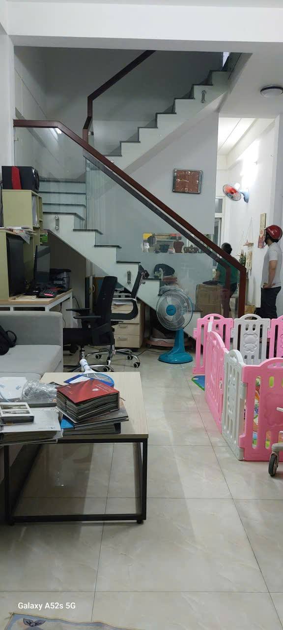 Nhà phố Thủ Đức 60m² giá 5.2 tỷ - Thiết kế hiện đại, sẵn sàng vào ở!