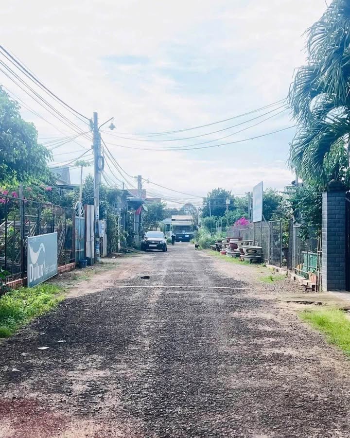 Đất nền KP Tiến Thành 5, Phường Tiến Thành, 1610m² - Góc 2 mặt tiền, giá chỉ 1 tỷ!