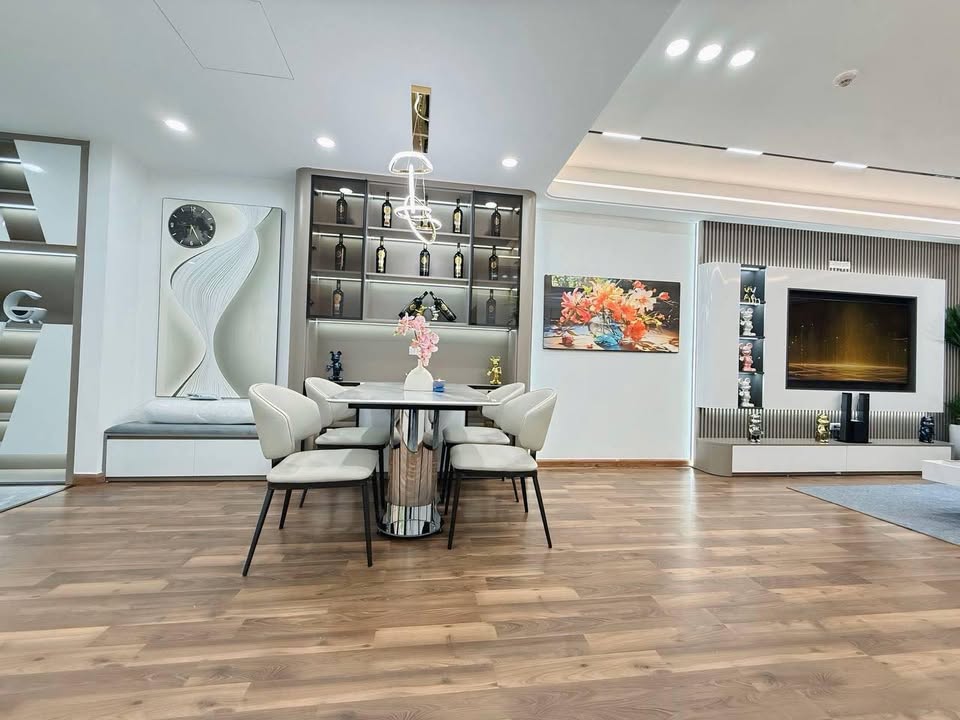 Căn hộ 30T Nam Trung Yên 75m² giá 60 tỷ - Hướng Đông, sổ đỏ chính chủ!