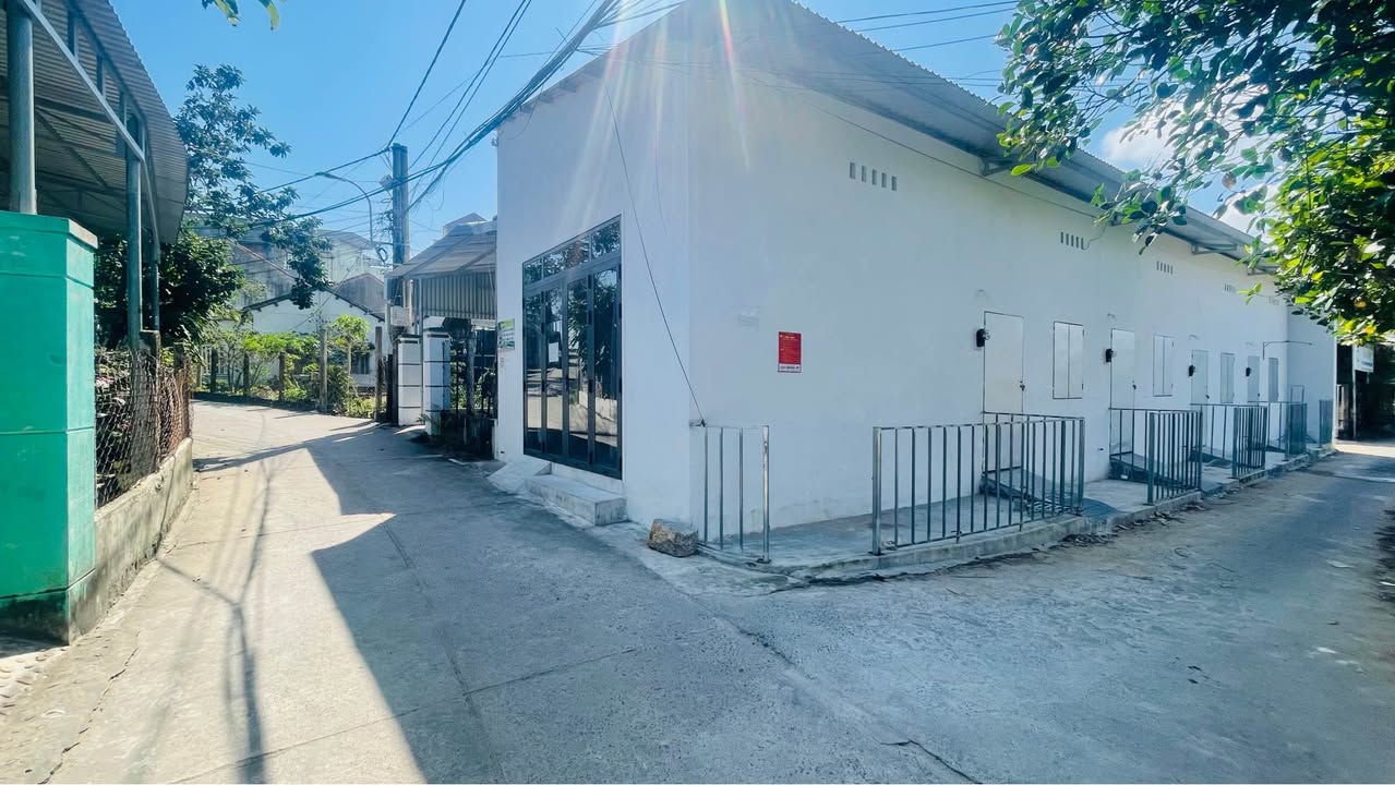 Dãy nhà trọ Phú Thạnh, Tân Phú, 138m² giá 2 tỷ - Pháp lý sổ hồng rõ ràng!