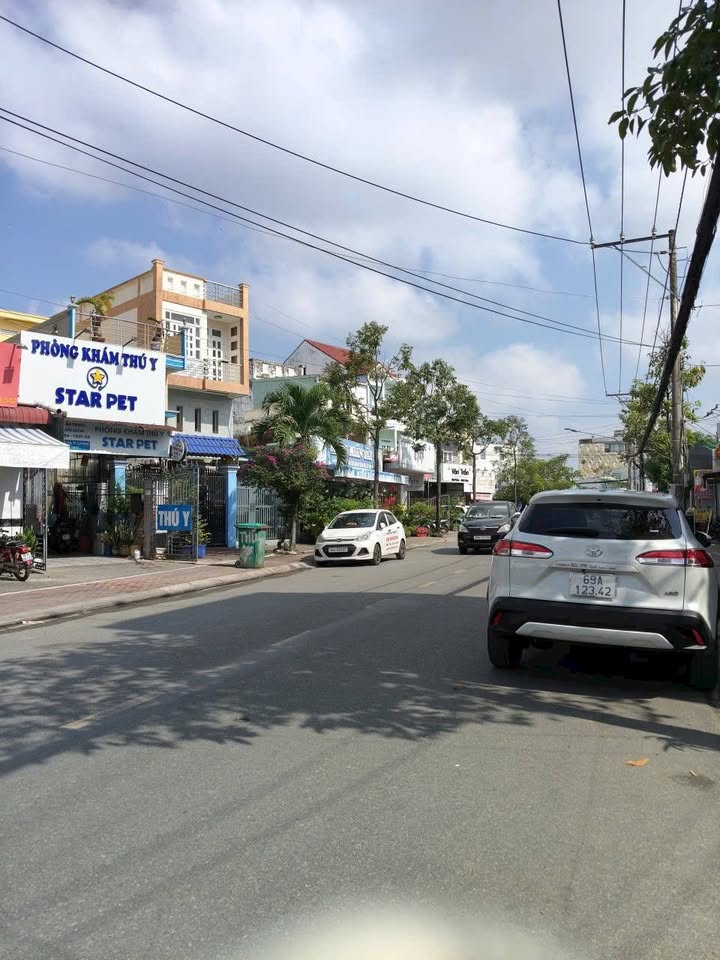 Nhà mặt tiền Nguyễn Ngọc Sanh, Phường 5, Cà Mau 260m² giá 13 tỷ - Cơ hội đầu tư sinh lời!