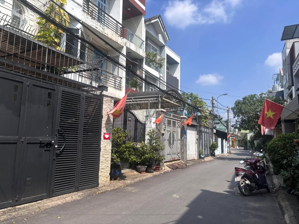 Nhà Ngọc Ban.k, Hiệp Bình Chánh 150m² giá chỉ 6 tỷ - Đầu tư sinh lời ngay!