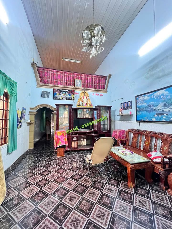 Nhà gần Đền Thánh Martin, P. Tân Biên, 100m² chỉ 2.15 tỷ - Sổ riêng, thổ cư 100%!