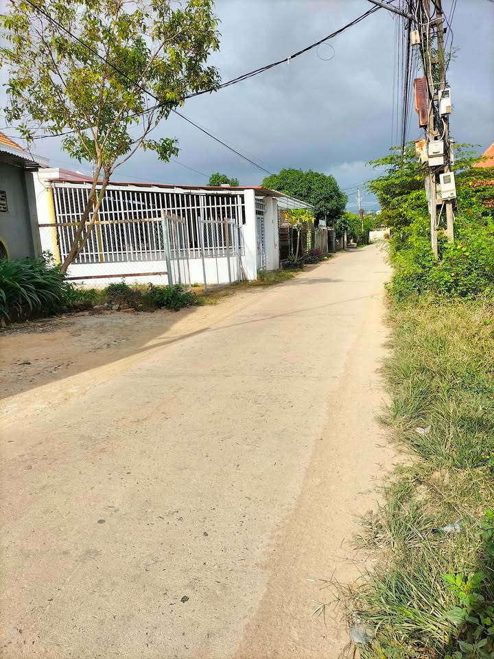 Đất thổ cư Ninh Thọ 240m² giá 600 triệu - Đường ô tô thuận tiện!