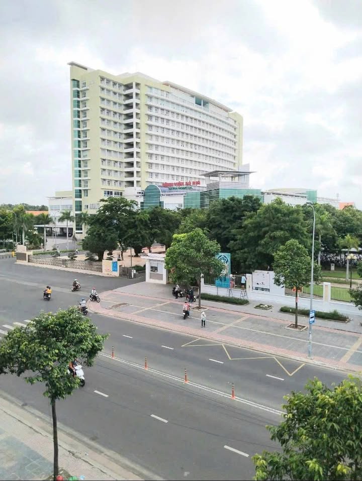 Nhà mặt tiền đường Võ Văn Kiệt, Phường 7, Quận 6, 95m² - Chính chủ cho thuê giá tốt!