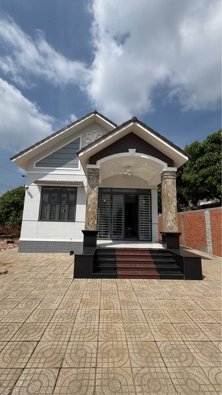 Nhà 2 Mặt Tiền Khu Trường Lưu, Phường Long Hoa, 1650m² giá 5 tỷ - Cơ hội đầu tư tuyệt vời!