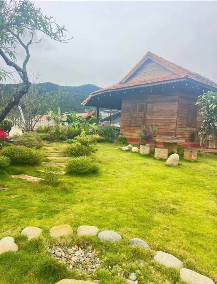 Nhà nghỉ dưỡng Đà Lạt 200m² giá 5.7 tỷ - Sổ hồng chính chủ