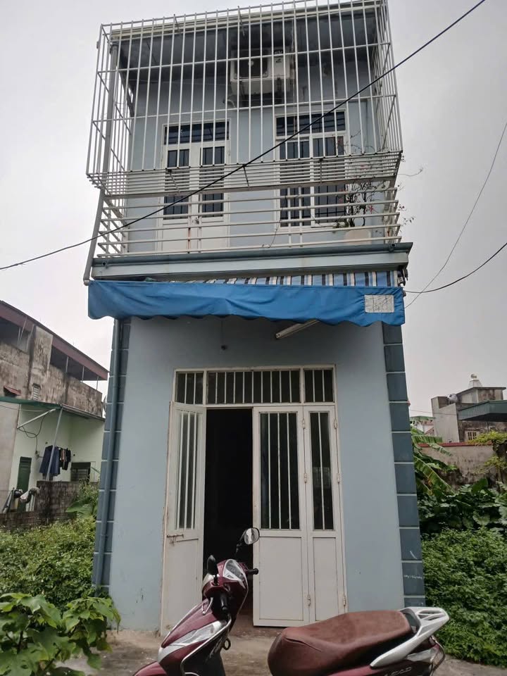 Nhà 2 tầng tại khu công nghiệp Đồng Văn, 45m² giá 1.6 tỷ - Sổ đỏ chính chủ!