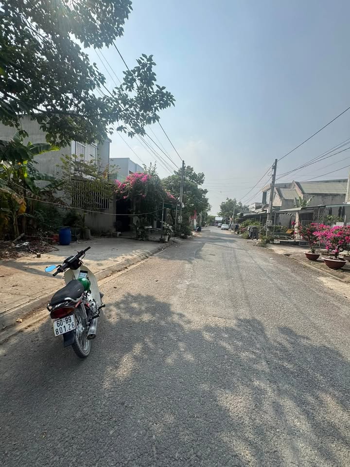 Đất nền Khu dân cư Miền Đông, Biên Hòa 100m² giá 1.59 tỷ - Vị trí đẹp, tiện ích xung quanh!