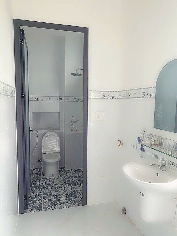 Nhà 1 trệt 1 lầu ngay hẻm Trần Chánh Chiếu, Bà Rịa 100m² giá 2.85 tỷ - Đón Tết ngay!