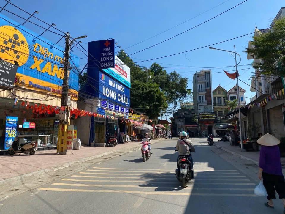 Đất mặt đường xã Tiên Phương 110m² giá 8.8 tỷ - Vị trí đắc địa ngay trường học!